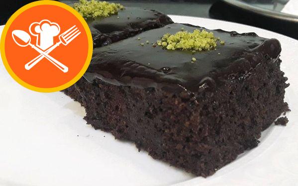 Υγρό κέικ με συνοχή Brownie με εκπληκτική σάλτσα (Πρέπει να δοκιμάσετε με ειδικές συμβουλές)